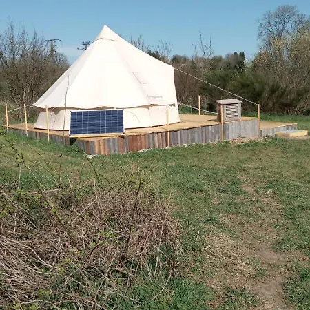 キャンプ場 Glamping Calvados *